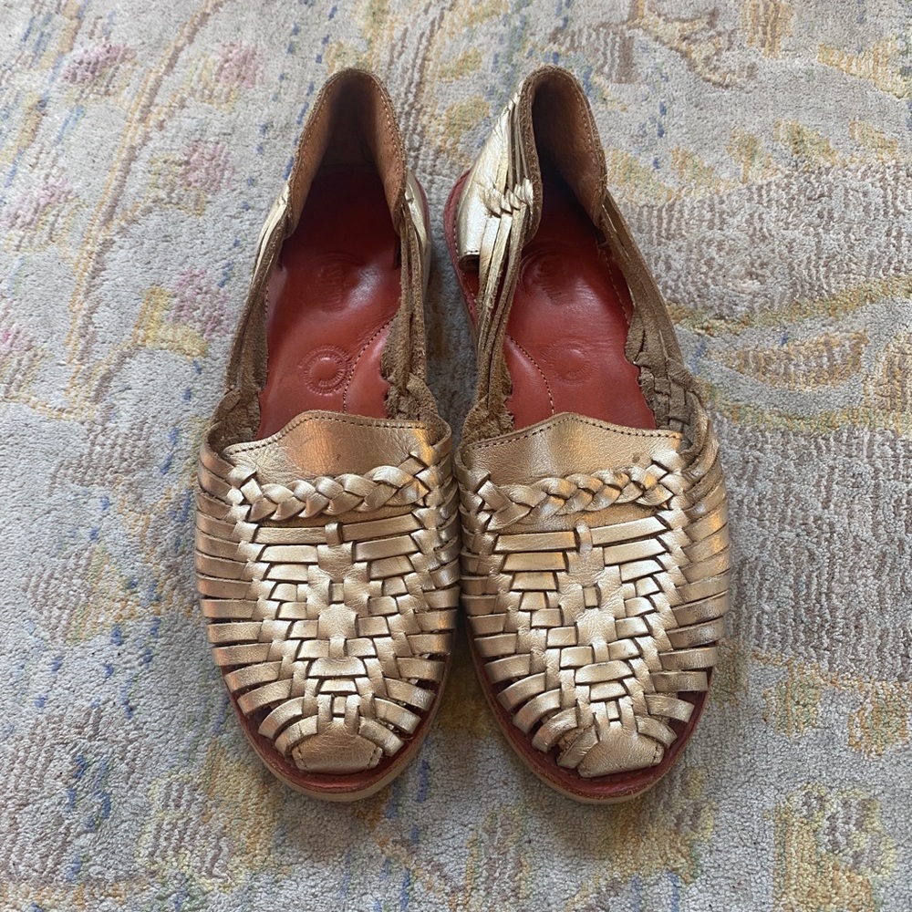 Woven Metallic Gold Women’s Sandals